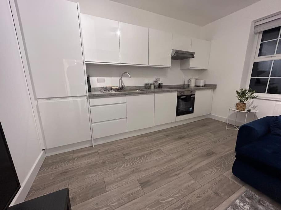 Apartment 1 Bed High Quality Modern Flat *